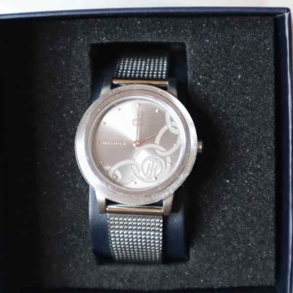 Tommy Hilfiger women's watch - Picture 4 of 5